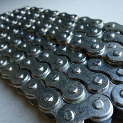 Maintenance and maintenance of roller chains Maintenance and maintenance of roller chains