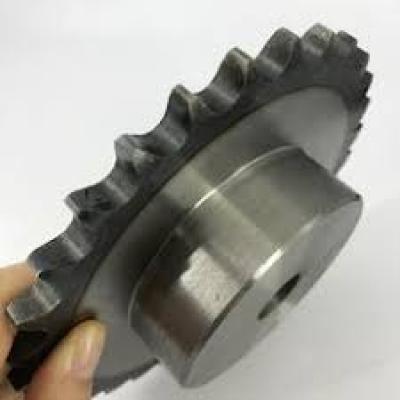 Chain sprocket transmission and use Chain sprocket transmission and use