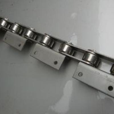 The importance of each link in an industrial conveyor chain