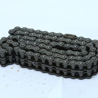 Cold drawing machine chain structure and using method Cold drawing machine chain structure and using method