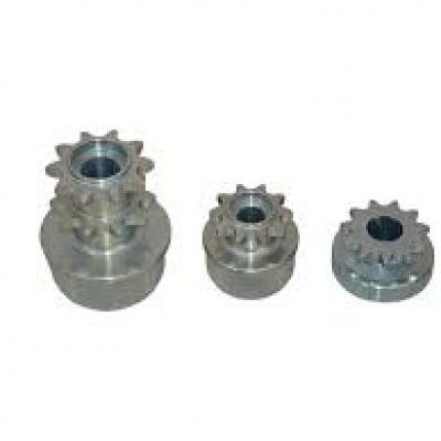 The difference between single-row chain drive and double-row chain drive of roller conveyor